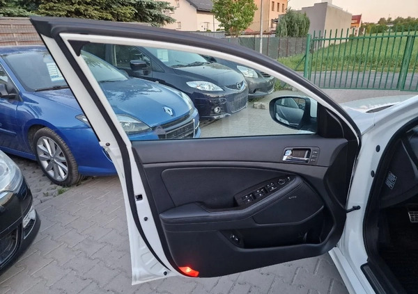 Kia Optima cena 39900 przebieg: 137765, rok produkcji 2012 z Lubartów małe 781